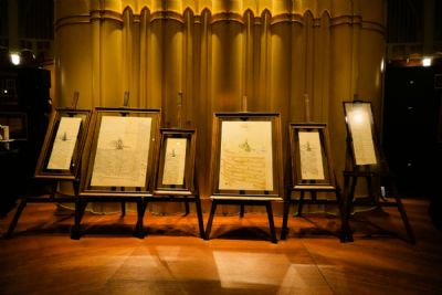 Alt�n Harfler: 114 Mushaf, Tek Kelam Sergisi Taksim Camii K�lt�r Sanat Merkezi�nde Ziyaret�ilerle Bulu�tu